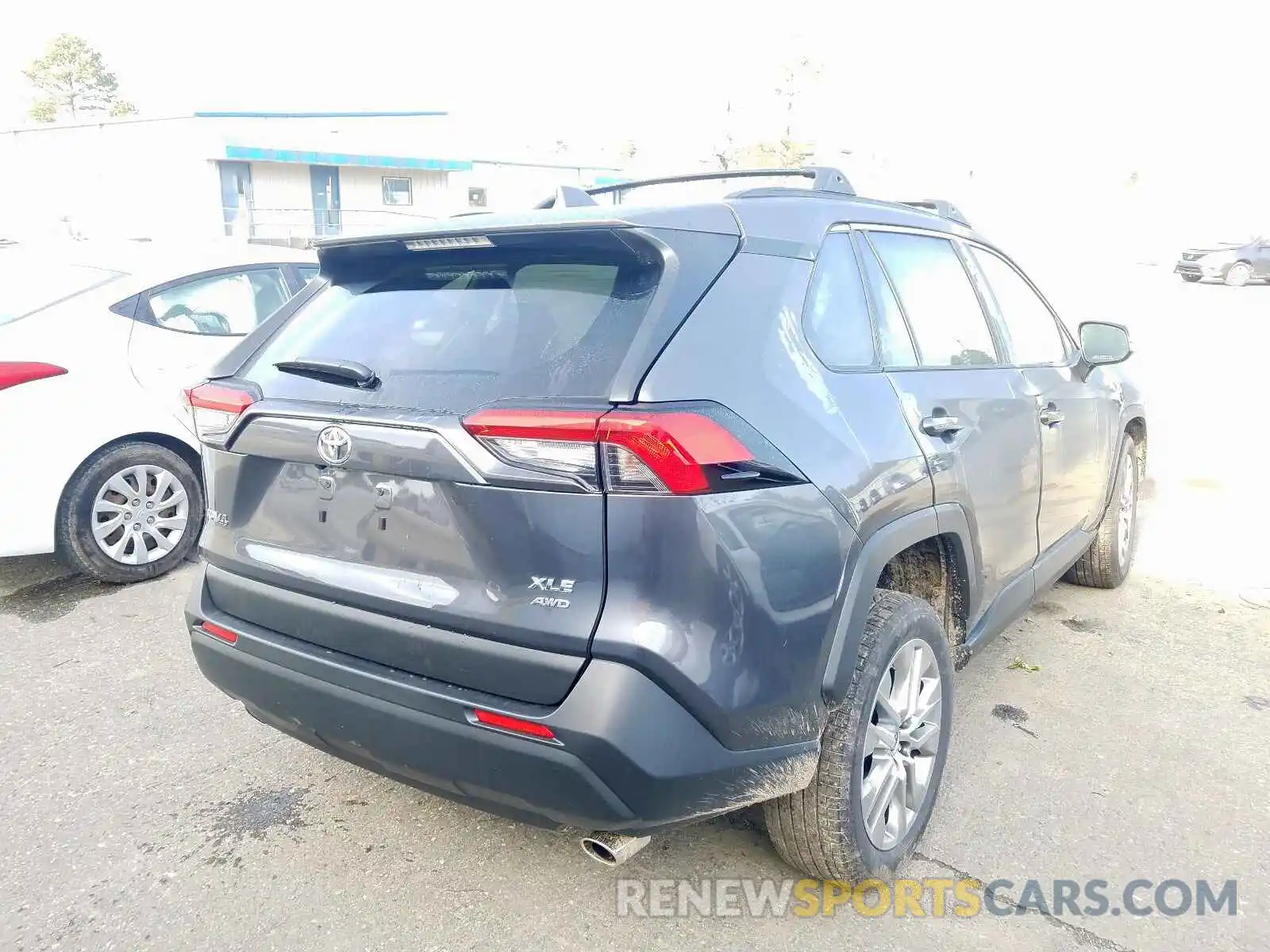 4 Photograph of a damaged car JTMA1RFV8LD053227 TOYOTA RAV4 2020