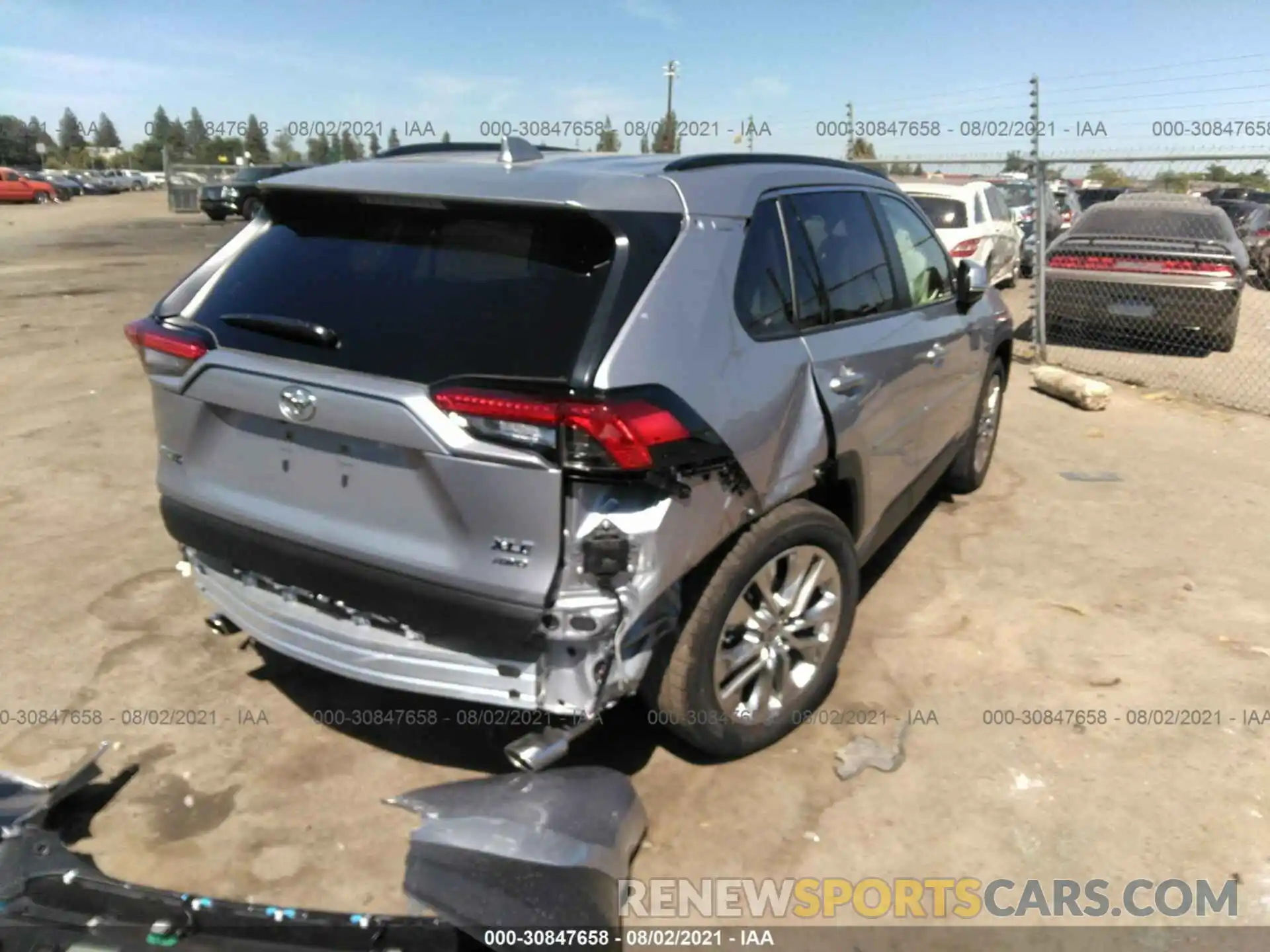 4 Photograph of a damaged car JTMA1RFV8LD062350 TOYOTA RAV4 2020