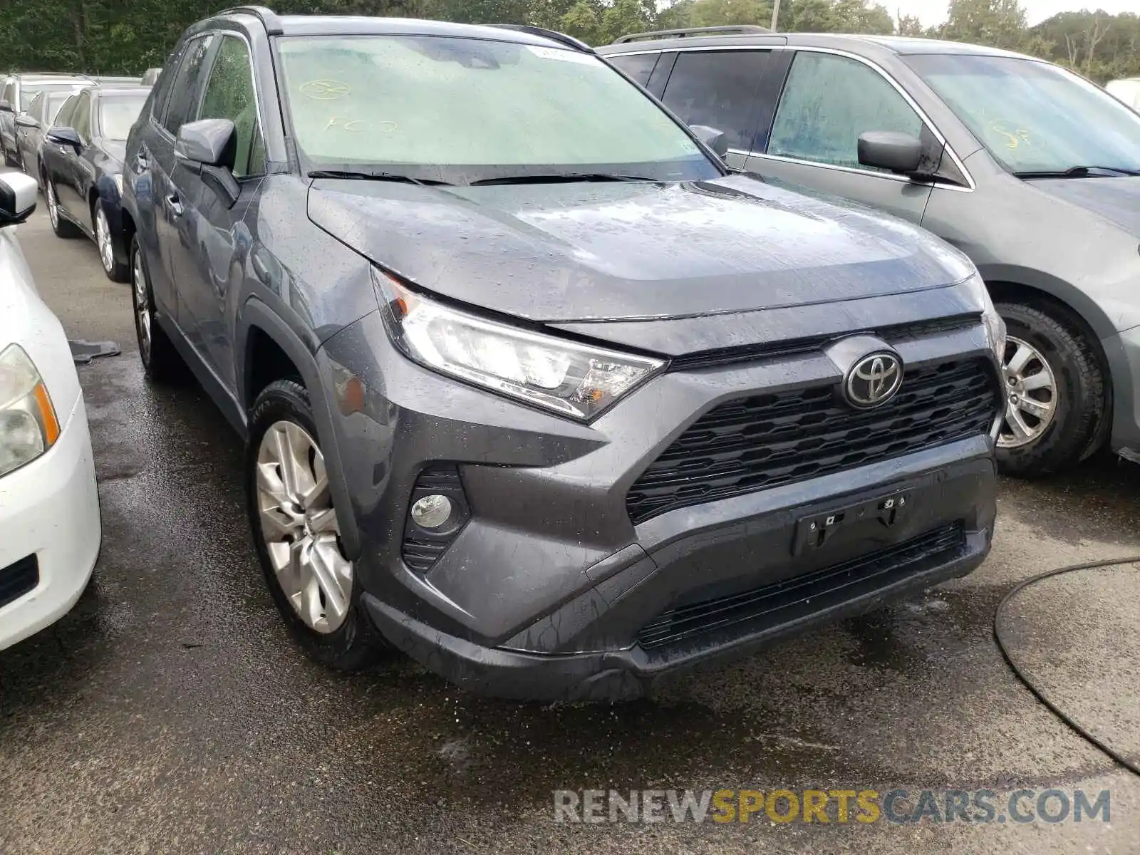 1 Photograph of a damaged car JTMA1RFV8LD529489 TOYOTA RAV4 2020