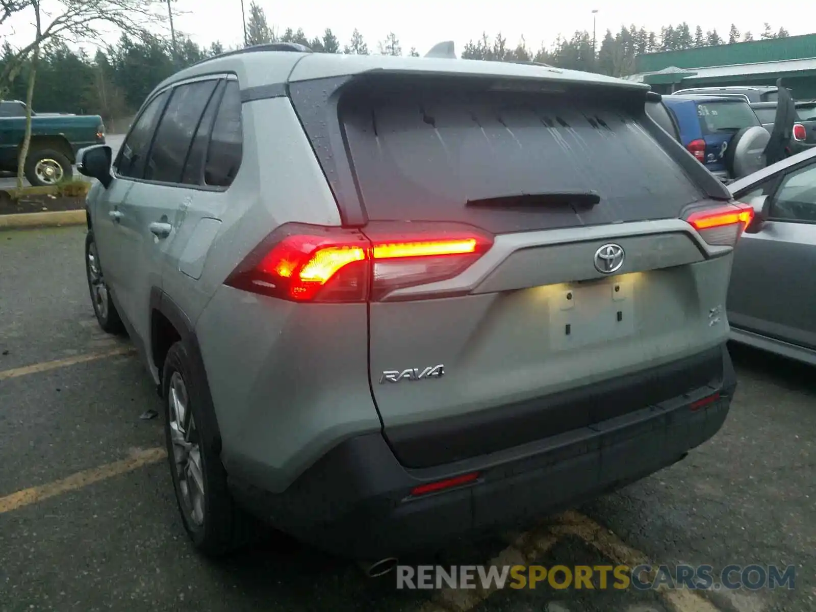 3 Photograph of a damaged car JTMA1RFV9LD059201 TOYOTA RAV4 2020