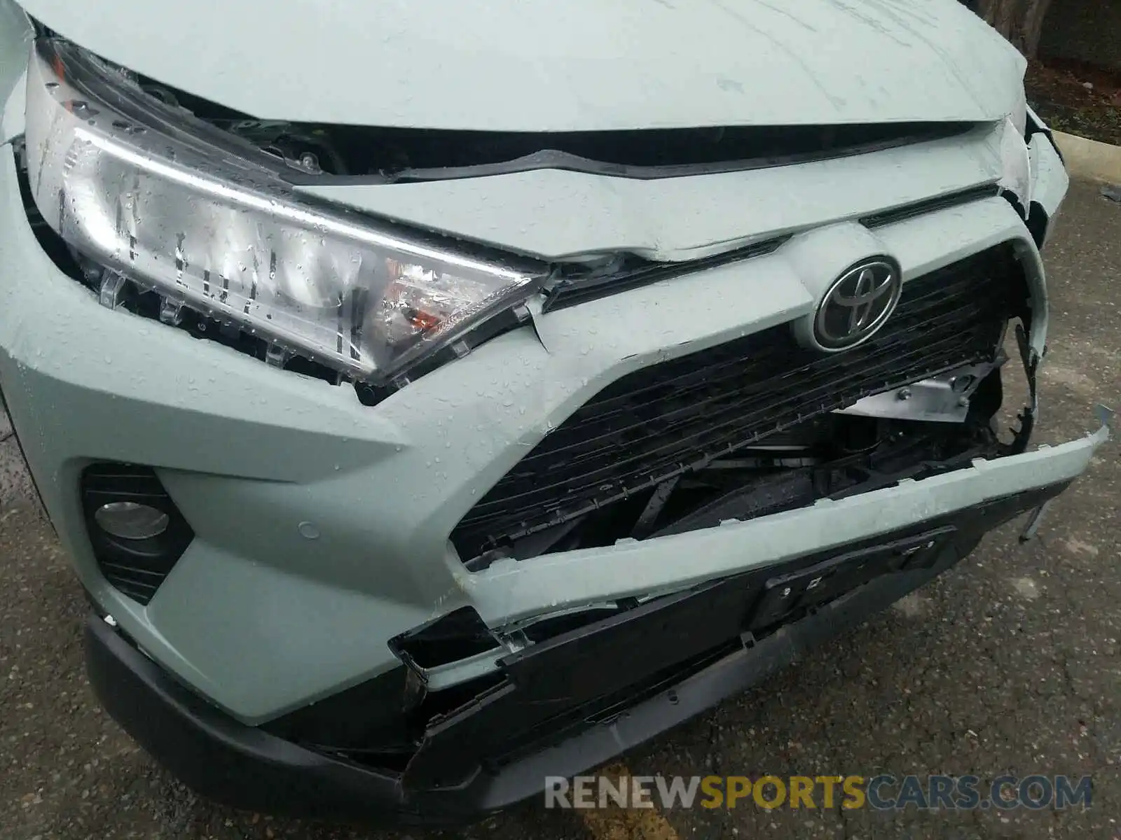 9 Photograph of a damaged car JTMA1RFV9LD059201 TOYOTA RAV4 2020