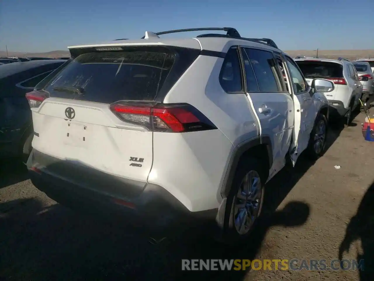 4 Photograph of a damaged car JTMA1RFVXLD066254 TOYOTA RAV4 2020