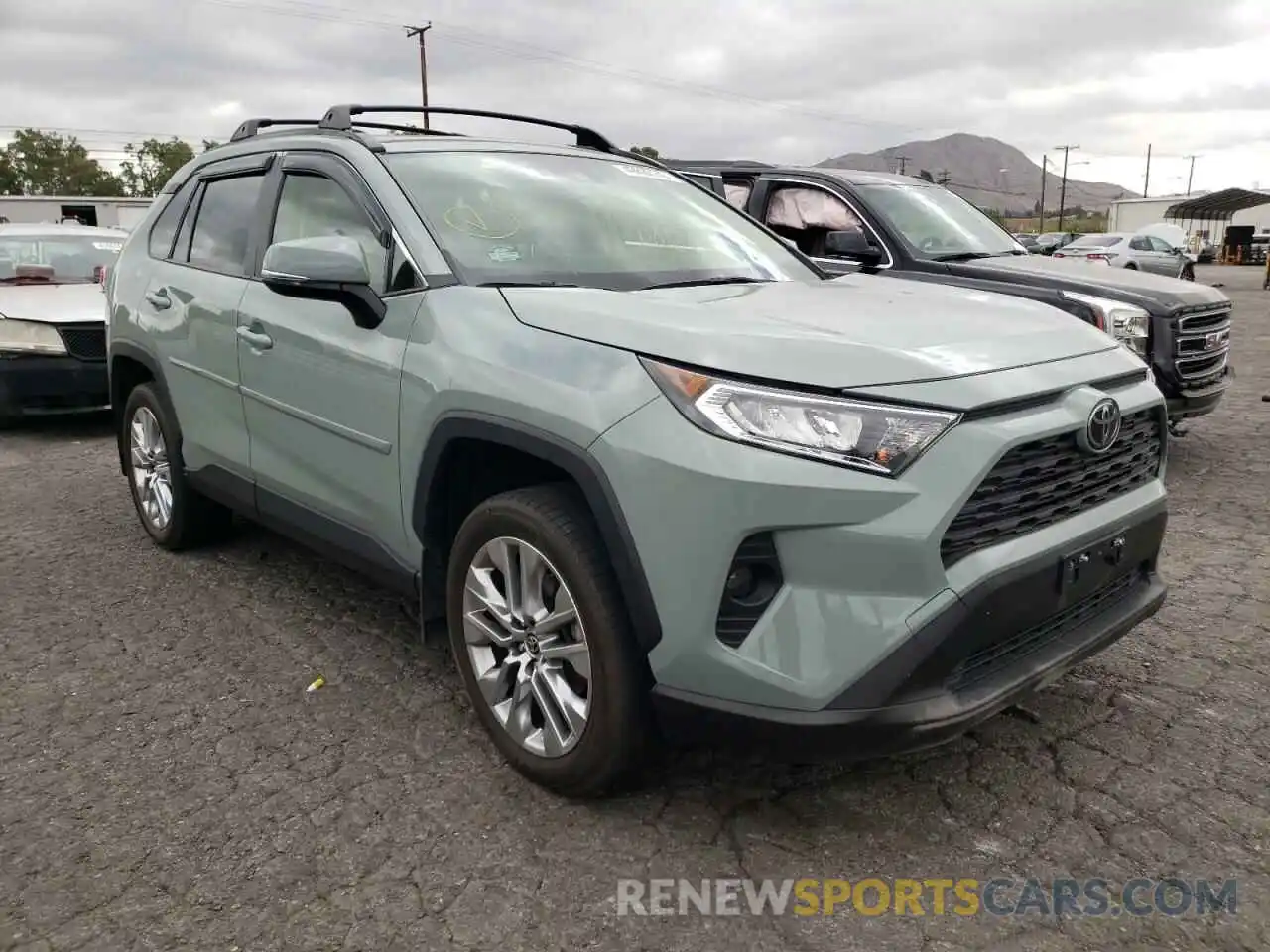 1 Photograph of a damaged car JTMA1RFVXLD529932 TOYOTA RAV4 2020