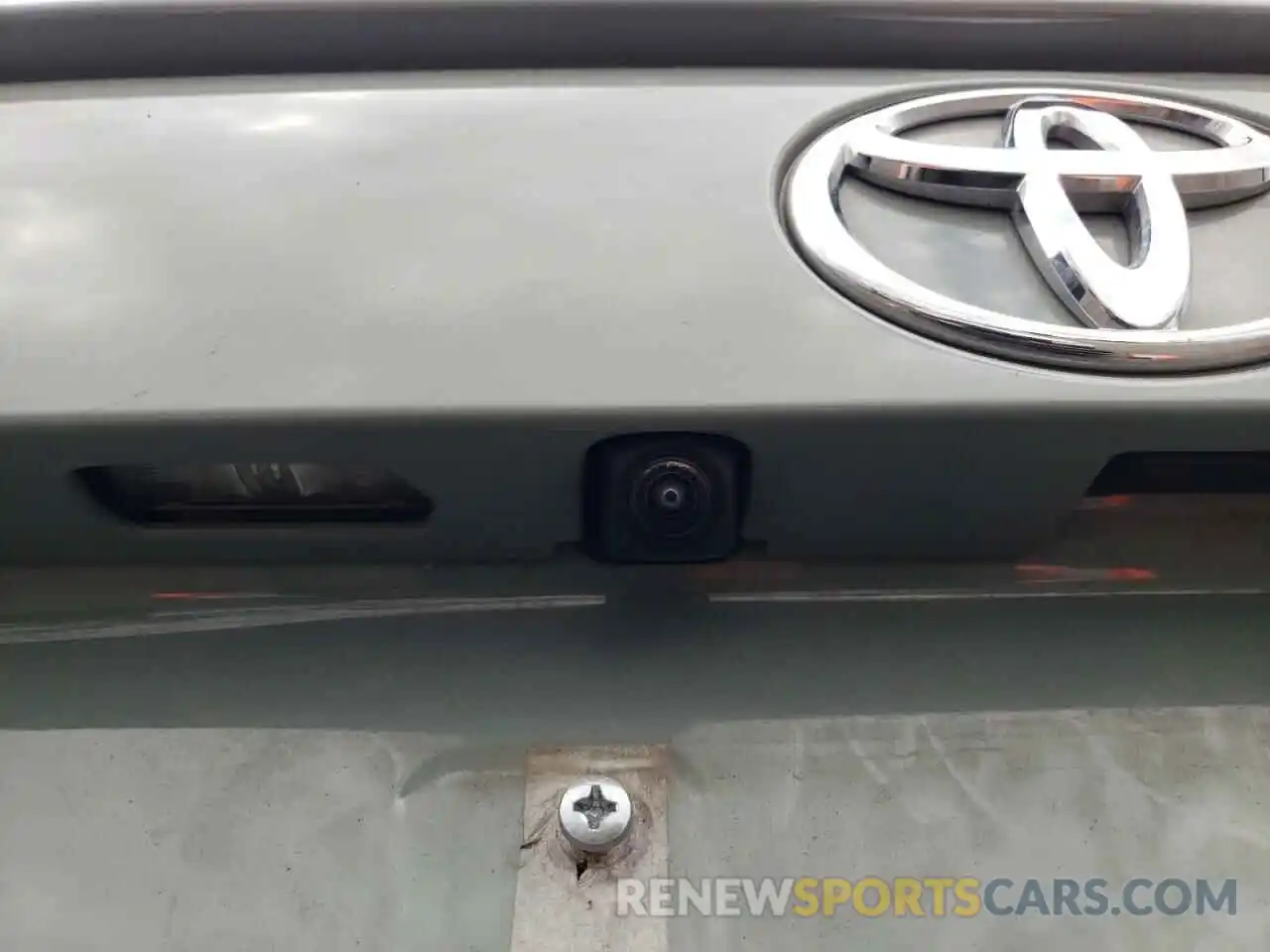 9 Photograph of a damaged car JTMA1RFVXLD529932 TOYOTA RAV4 2020