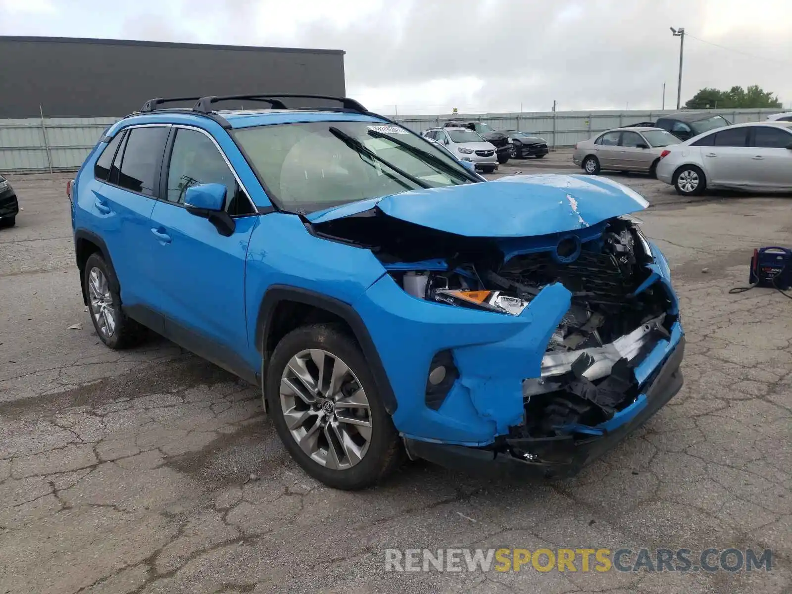 1 Photograph of a damaged car JTMA1RFVXLJ029982 TOYOTA RAV4 2020