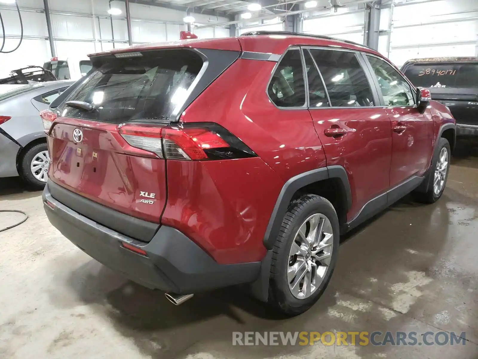 4 Photograph of a damaged car JTMA1RFVXLJ036124 TOYOTA RAV4 2020