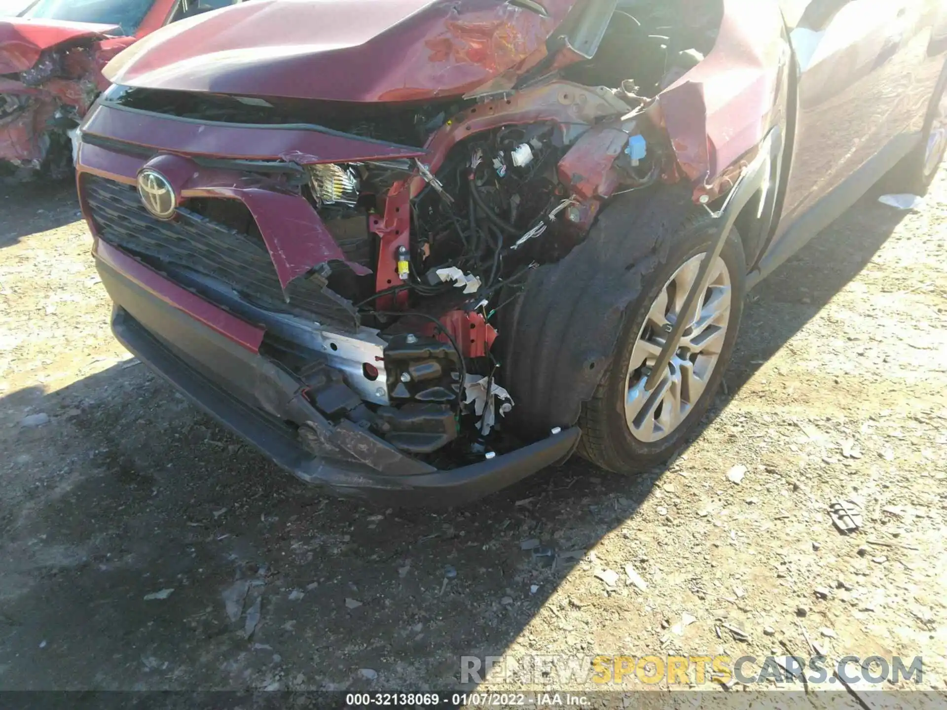 6 Photograph of a damaged car JTMC1RFV0LD042599 TOYOTA RAV4 2020