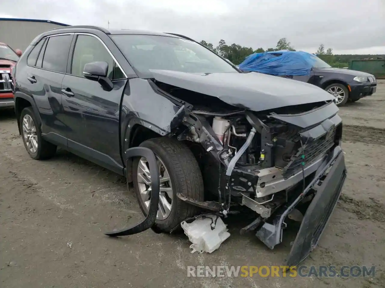 1 Photograph of a damaged car JTMC1RFV0LD044417 TOYOTA RAV4 2020