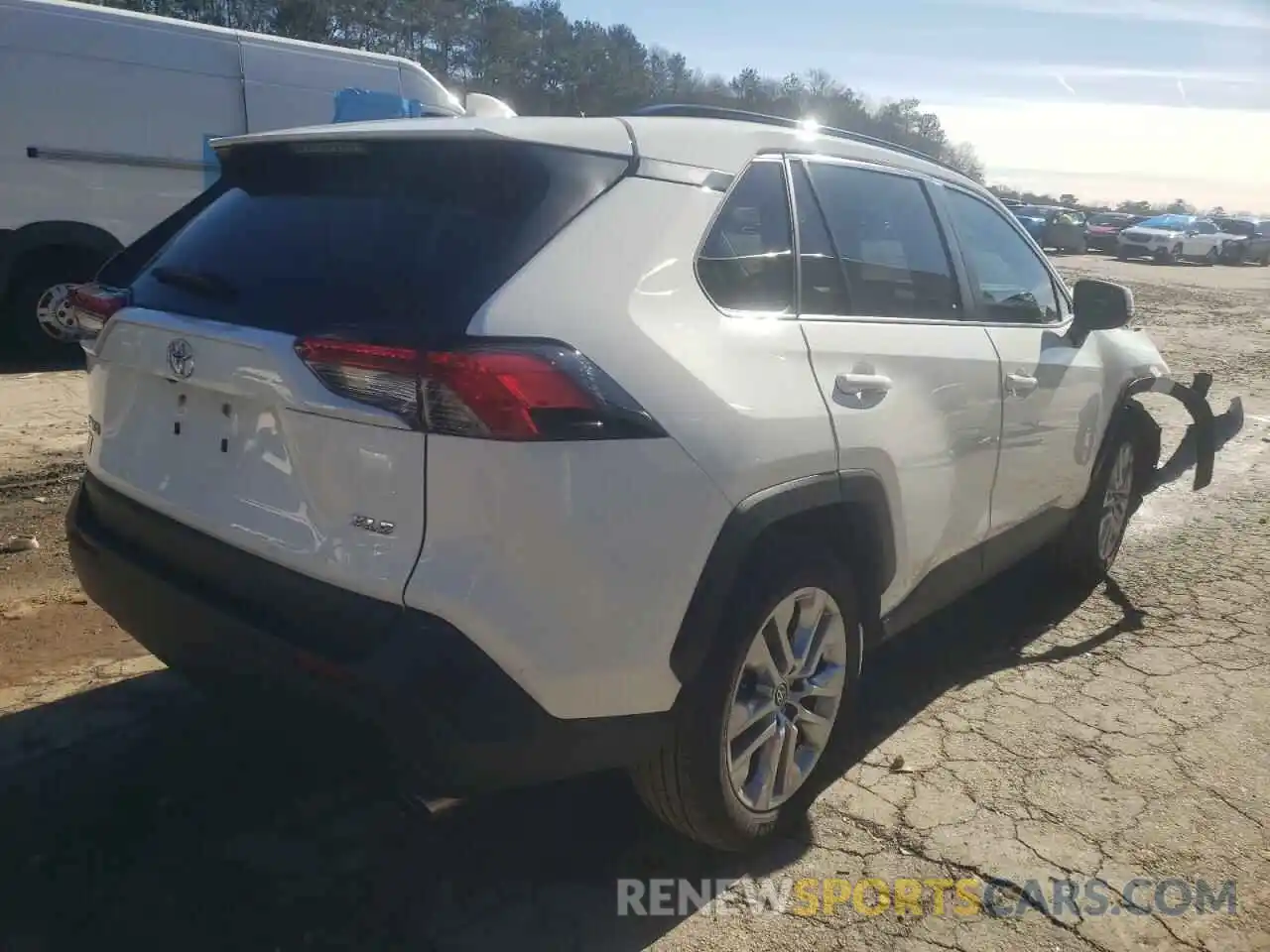 4 Photograph of a damaged car JTMC1RFV0LD046376 TOYOTA RAV4 2020