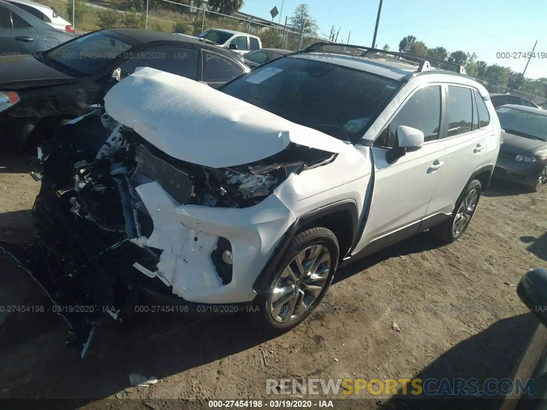 2 Photograph of a damaged car JTMC1RFV0LD048709 TOYOTA RAV4 2020