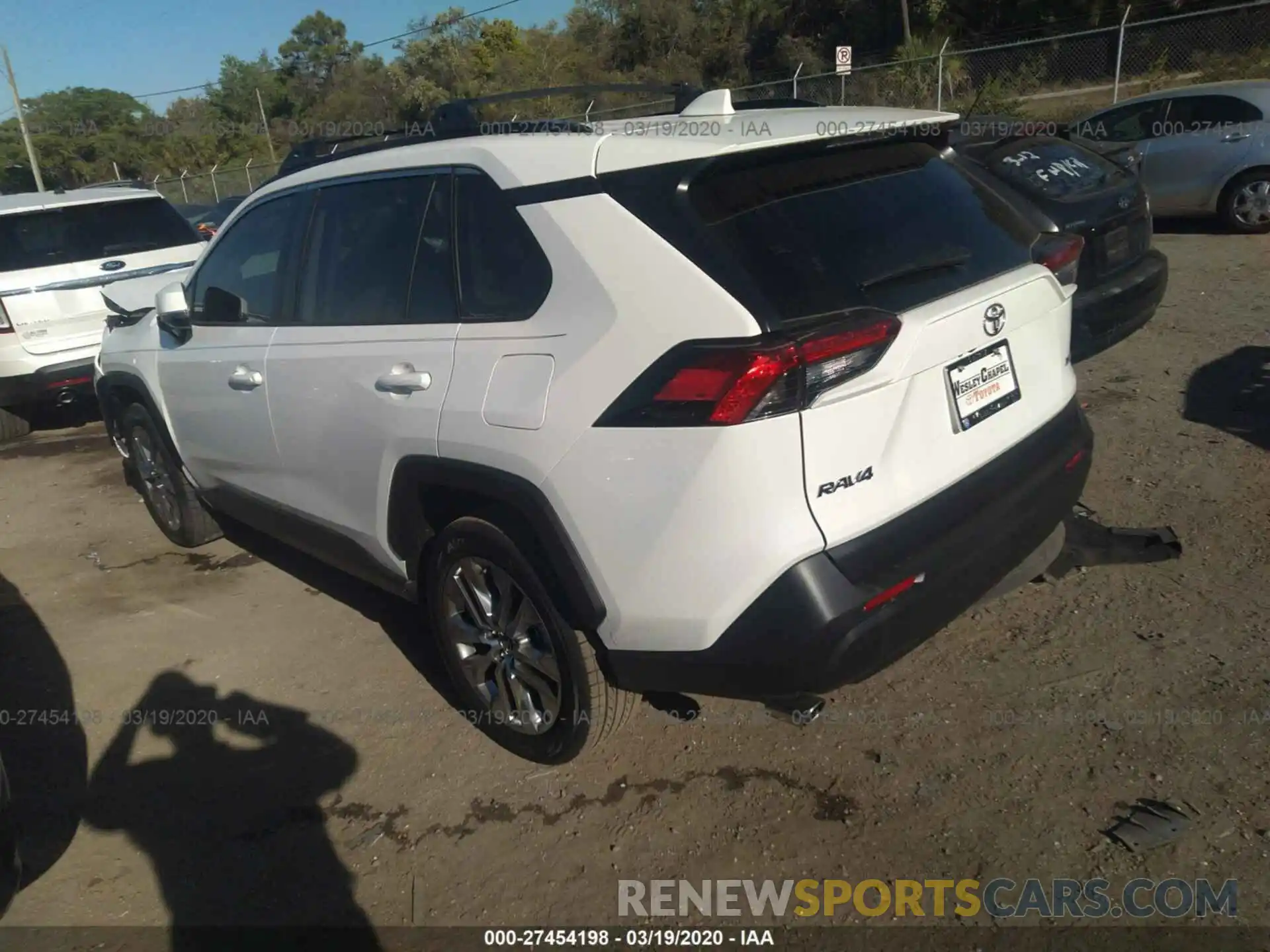 3 Photograph of a damaged car JTMC1RFV0LD048709 TOYOTA RAV4 2020