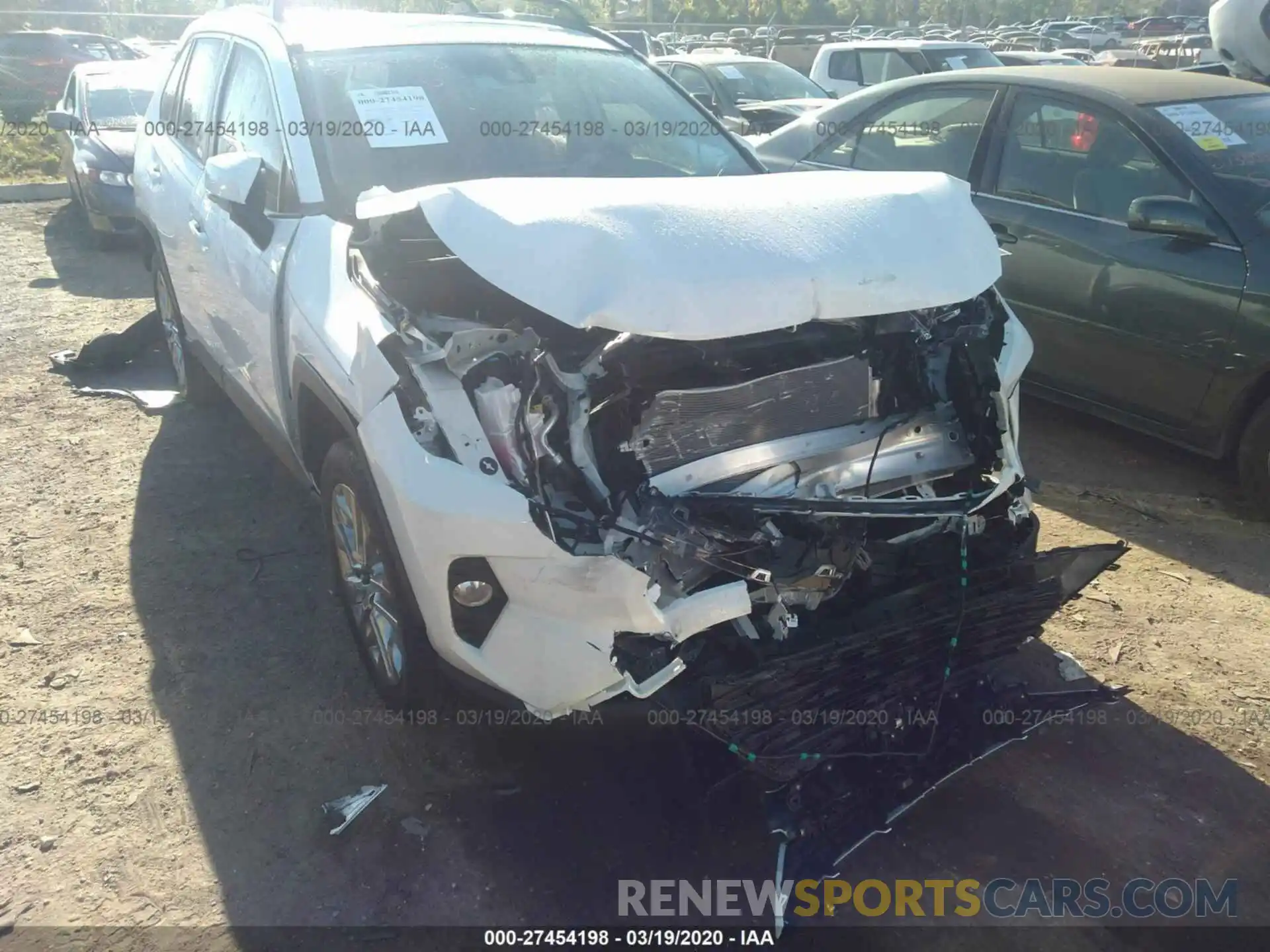 6 Photograph of a damaged car JTMC1RFV0LD048709 TOYOTA RAV4 2020