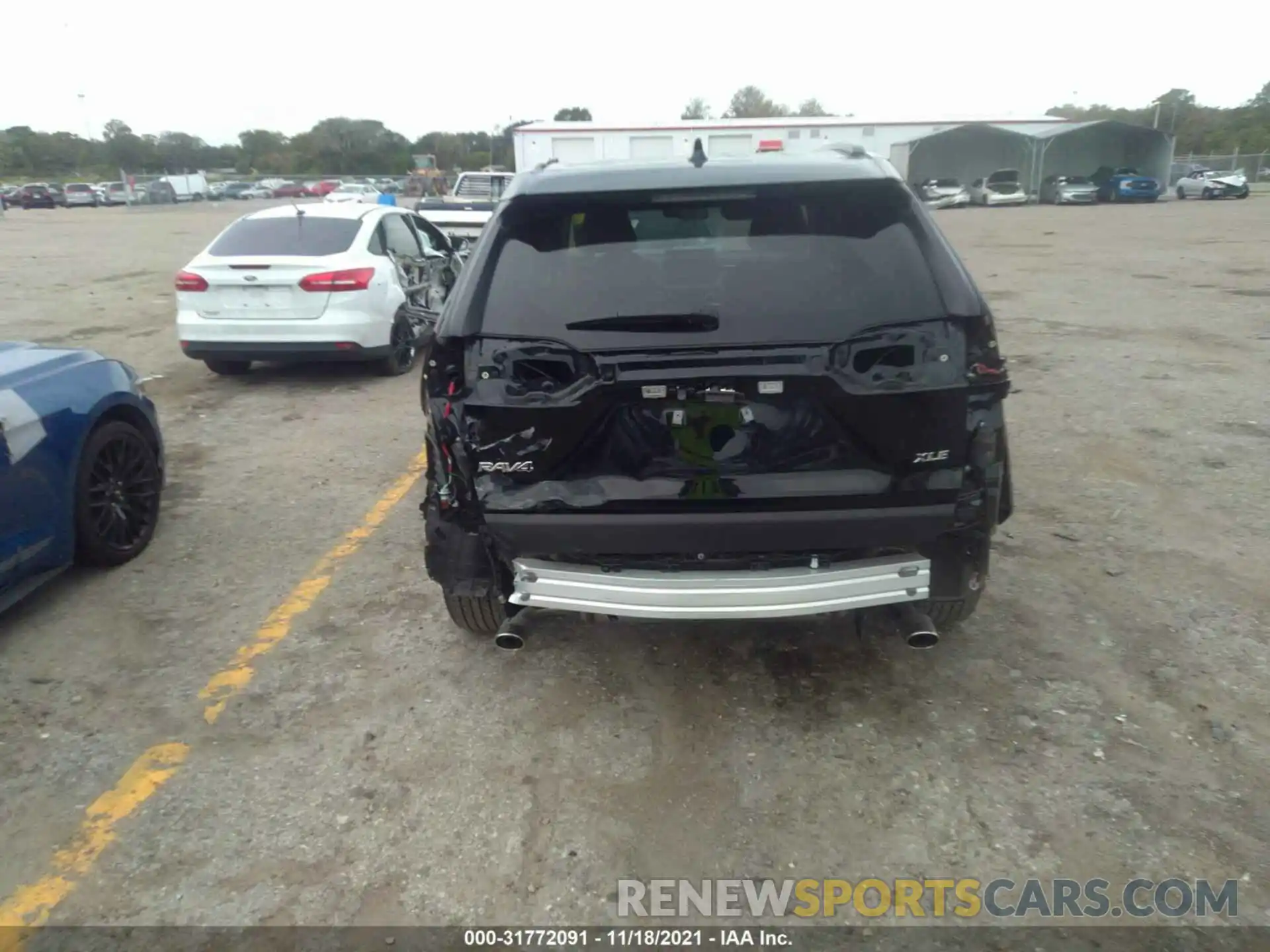 6 Photograph of a damaged car JTMC1RFV0LD518981 TOYOTA RAV4 2020