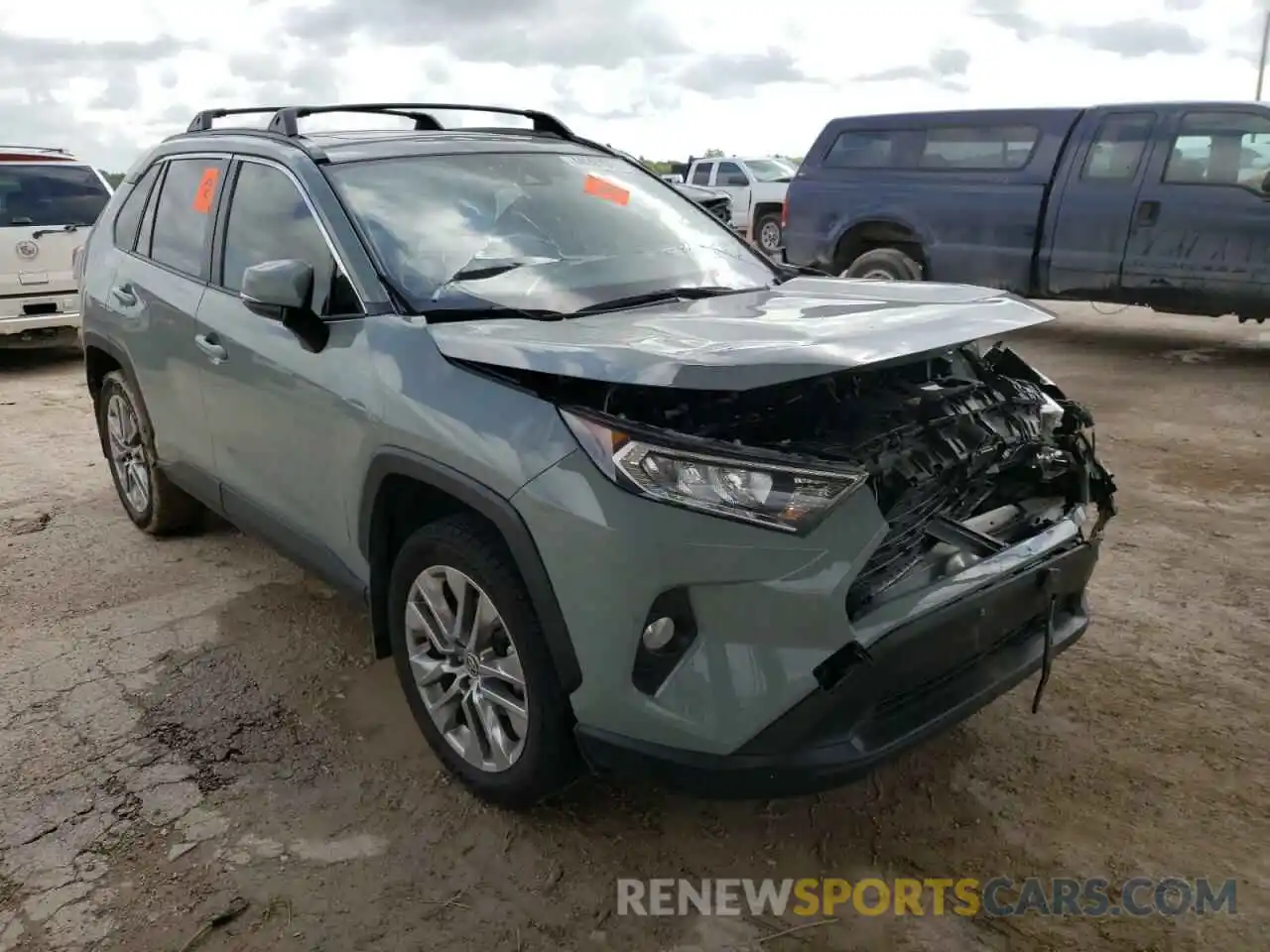 1 Photograph of a damaged car JTMC1RFV0LJ019812 TOYOTA RAV4 2020