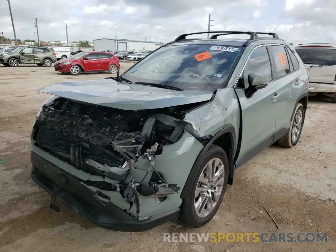 2 Photograph of a damaged car JTMC1RFV0LJ019812 TOYOTA RAV4 2020