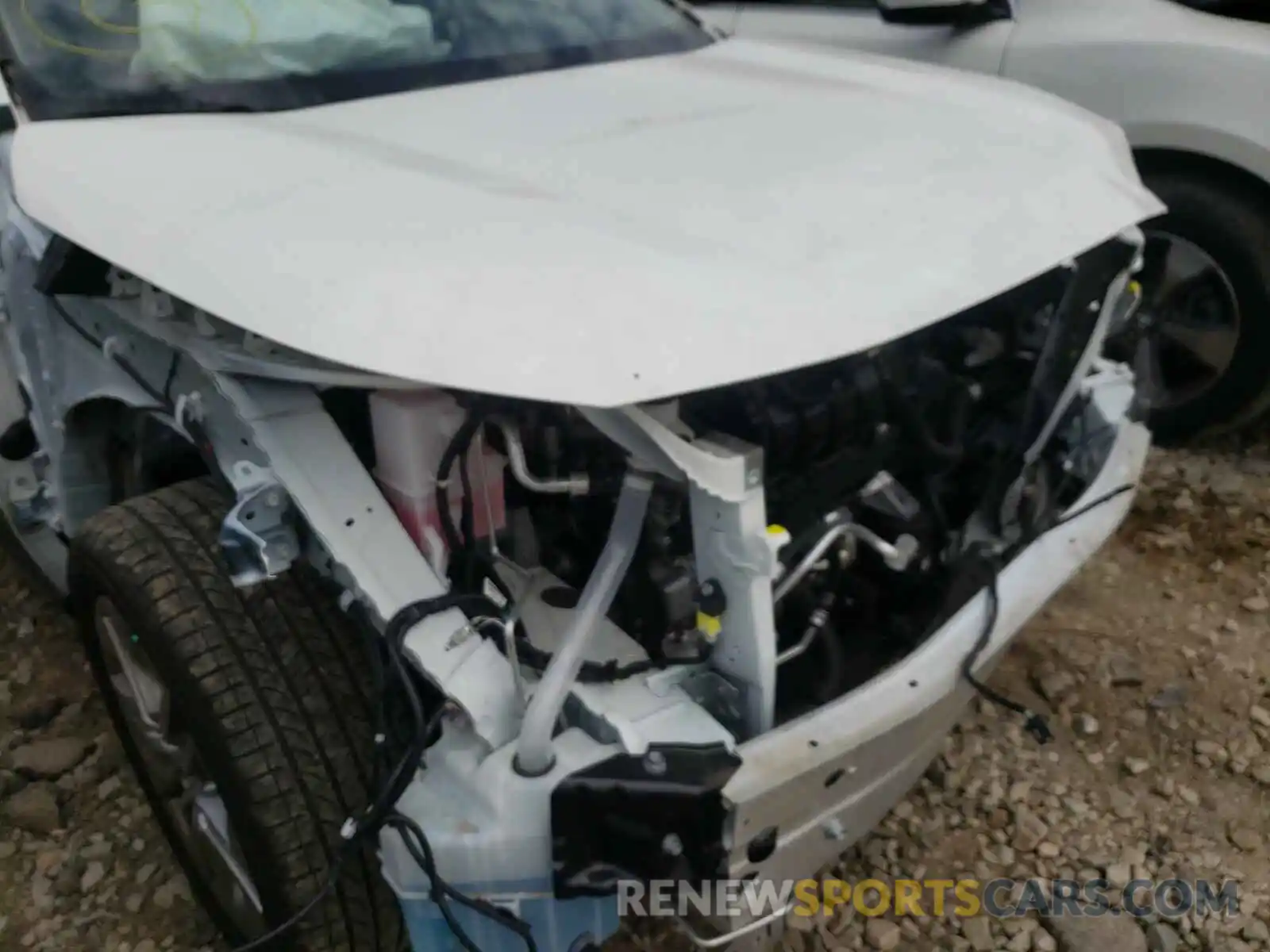 9 Photograph of a damaged car JTMC1RFV1LD055037 TOYOTA RAV4 2020
