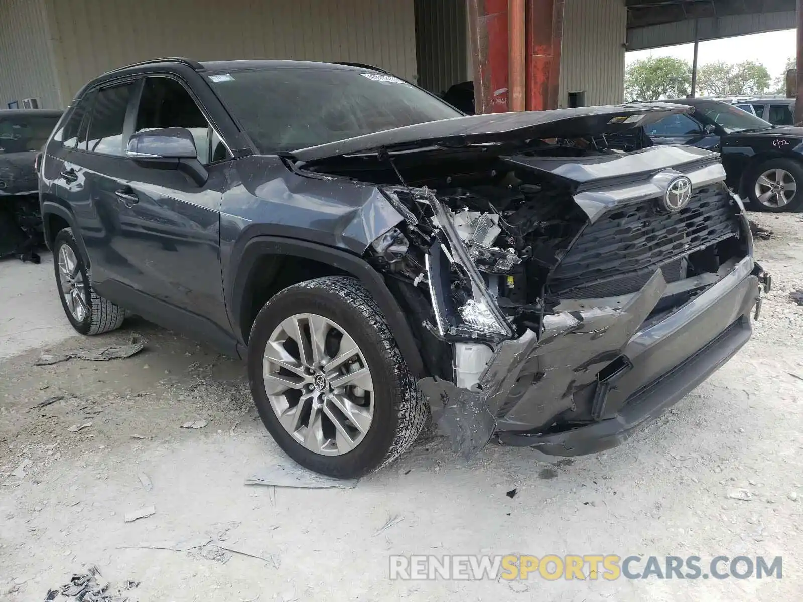 1 Photograph of a damaged car JTMC1RFV1LD517452 TOYOTA RAV4 2020