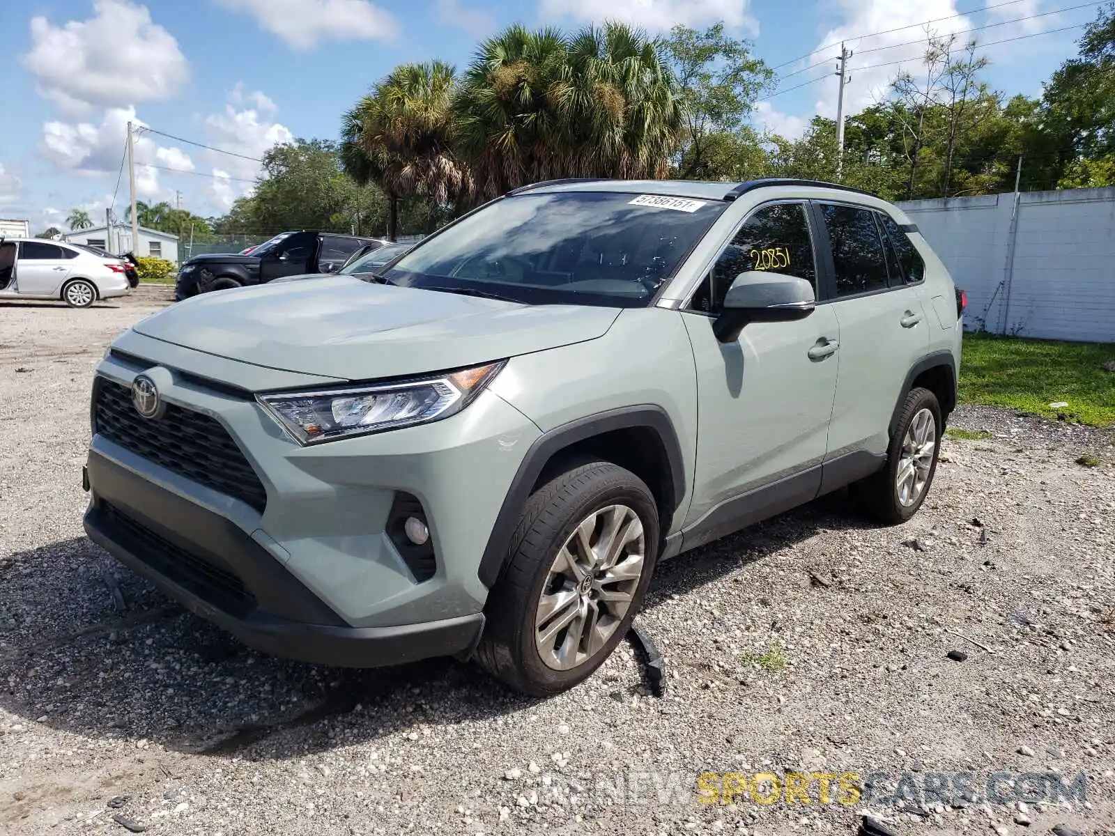 2 Photograph of a damaged car JTMC1RFV1LD518374 TOYOTA RAV4 2020