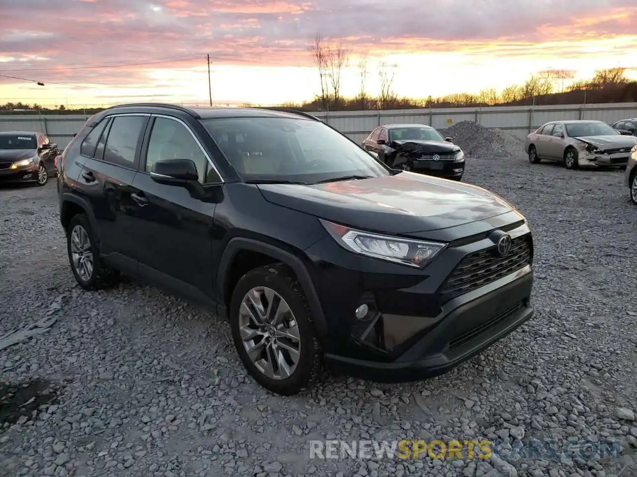 1 Photograph of a damaged car JTMC1RFV2LD046203 TOYOTA RAV4 2020