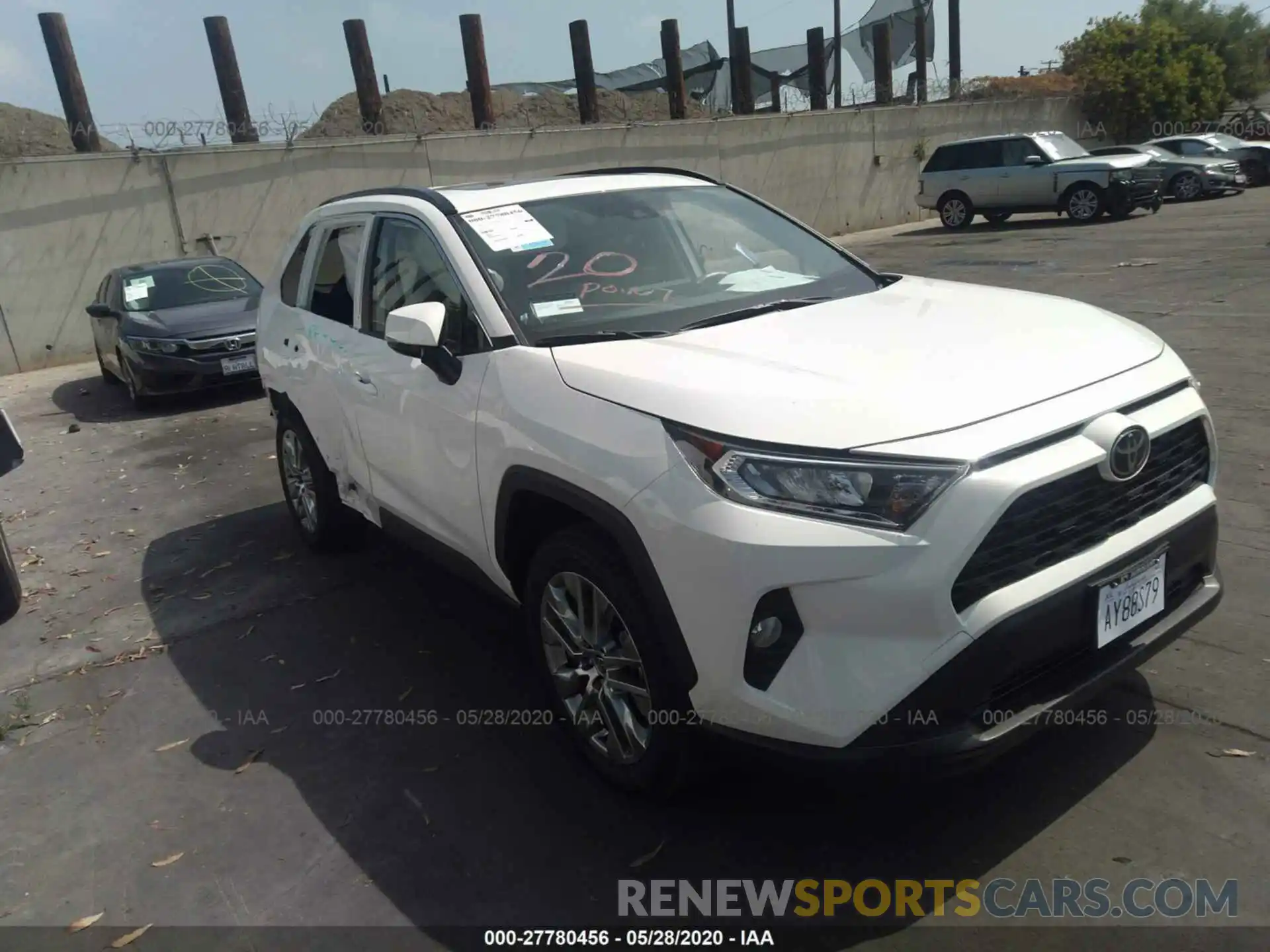 1 Photograph of a damaged car JTMC1RFV2LD520411 TOYOTA RAV4 2020