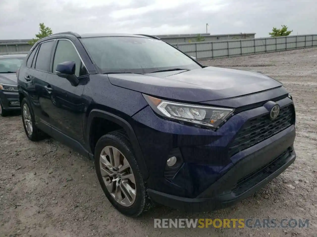 1 Photograph of a damaged car JTMC1RFV2LJ017141 TOYOTA RAV4 2020