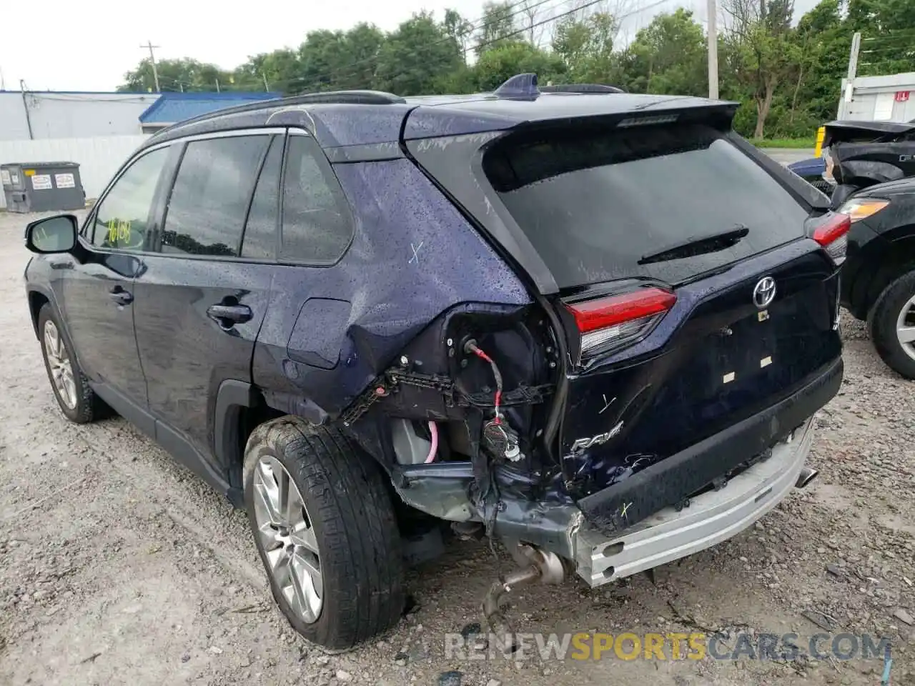 3 Photograph of a damaged car JTMC1RFV2LJ017141 TOYOTA RAV4 2020