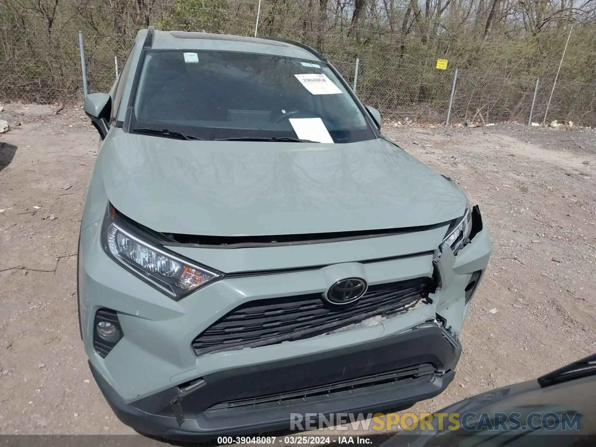 17 Photograph of a damaged car JTMC1RFV2LJ020217 TOYOTA RAV4 2020