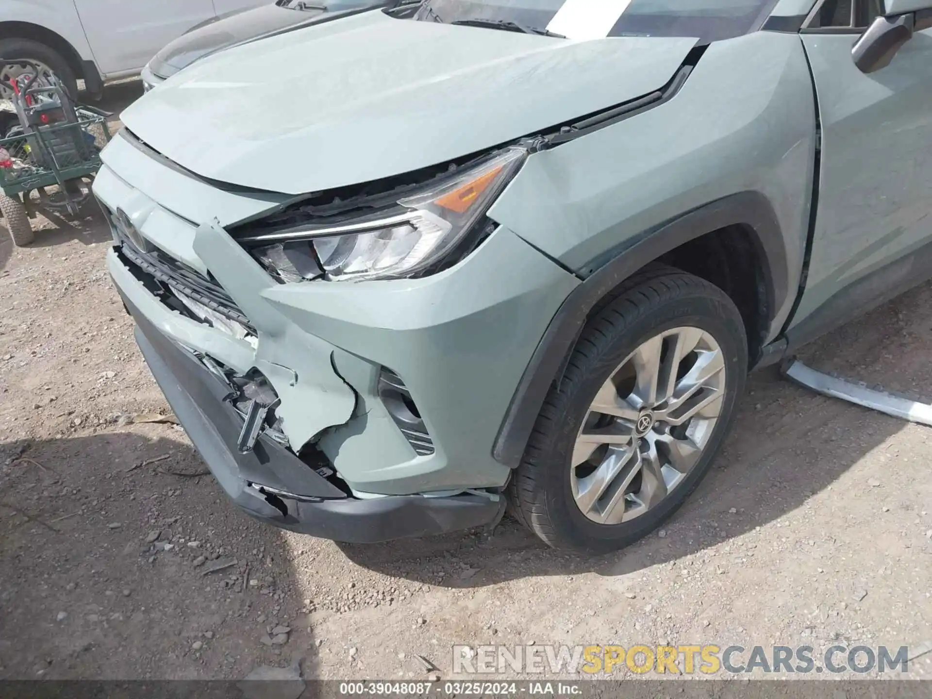 6 Photograph of a damaged car JTMC1RFV2LJ020217 TOYOTA RAV4 2020