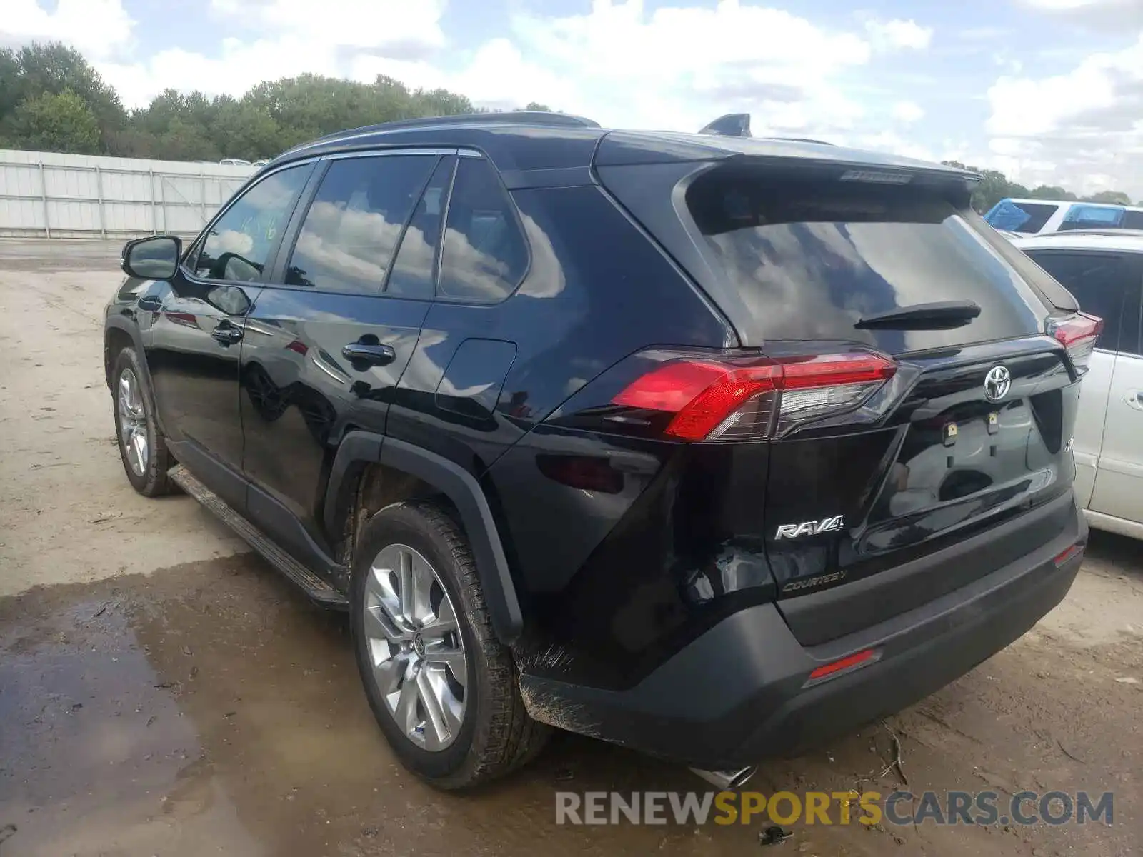 3 Photograph of a damaged car JTMC1RFV3LD044279 TOYOTA RAV4 2020