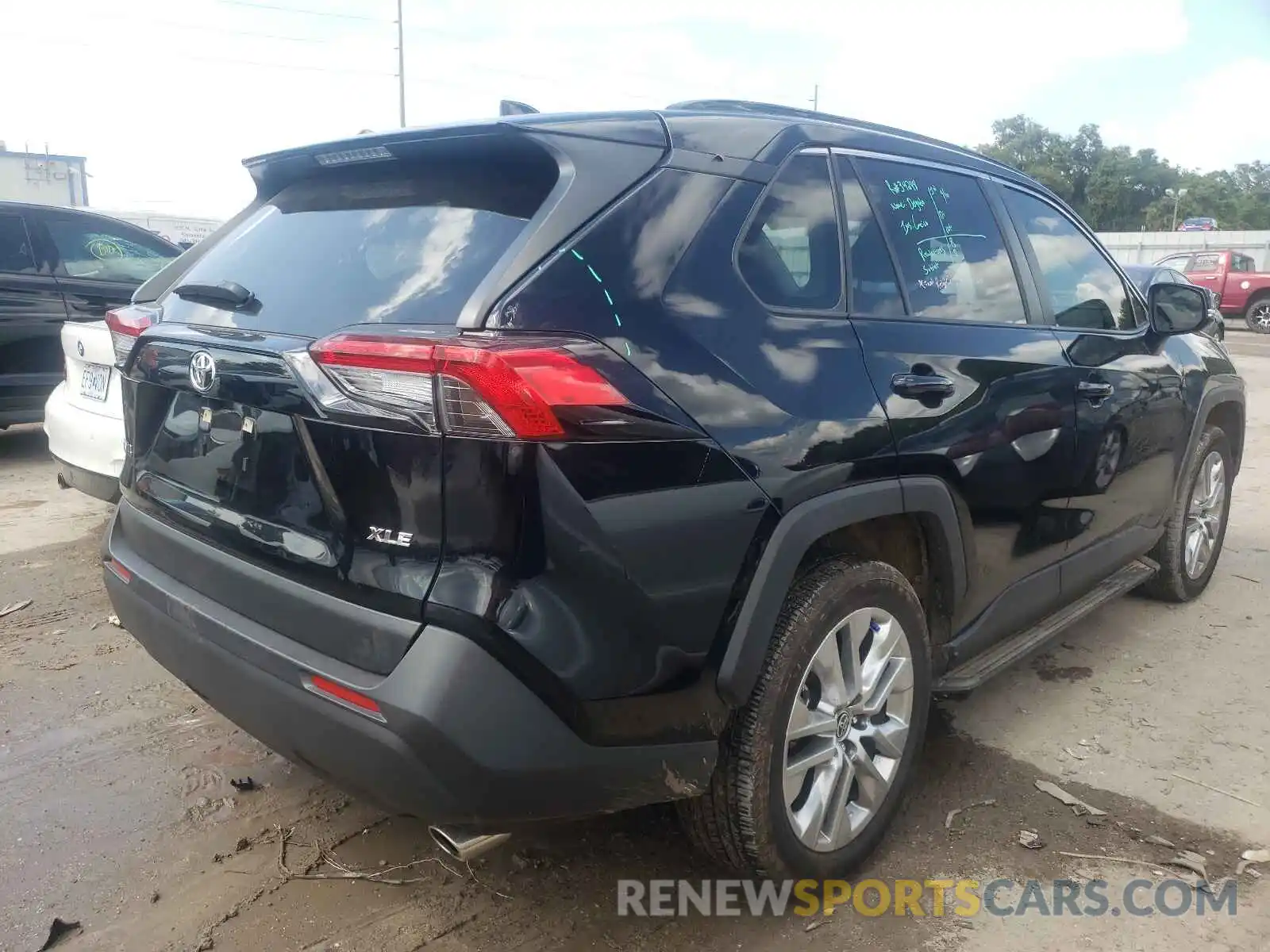 4 Photograph of a damaged car JTMC1RFV3LD044279 TOYOTA RAV4 2020