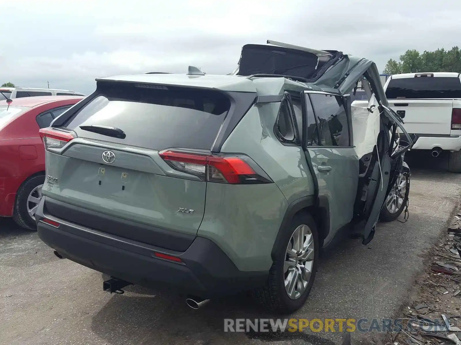 4 Photograph of a damaged car JTMC1RFV3LD049188 TOYOTA RAV4 2020