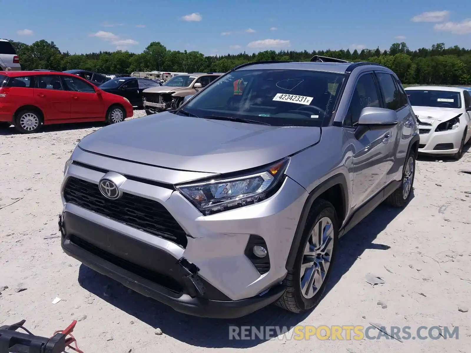 2 Photograph of a damaged car JTMC1RFV3LD055167 TOYOTA RAV4 2020