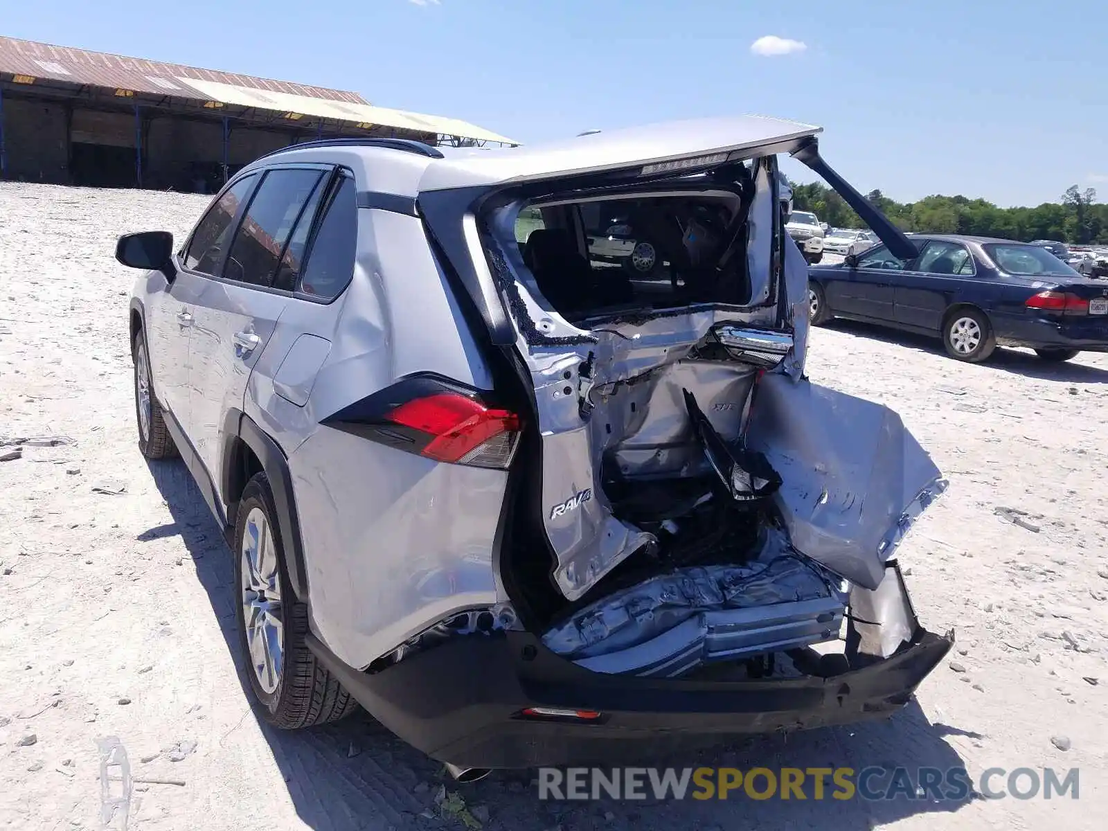 3 Photograph of a damaged car JTMC1RFV3LD055167 TOYOTA RAV4 2020