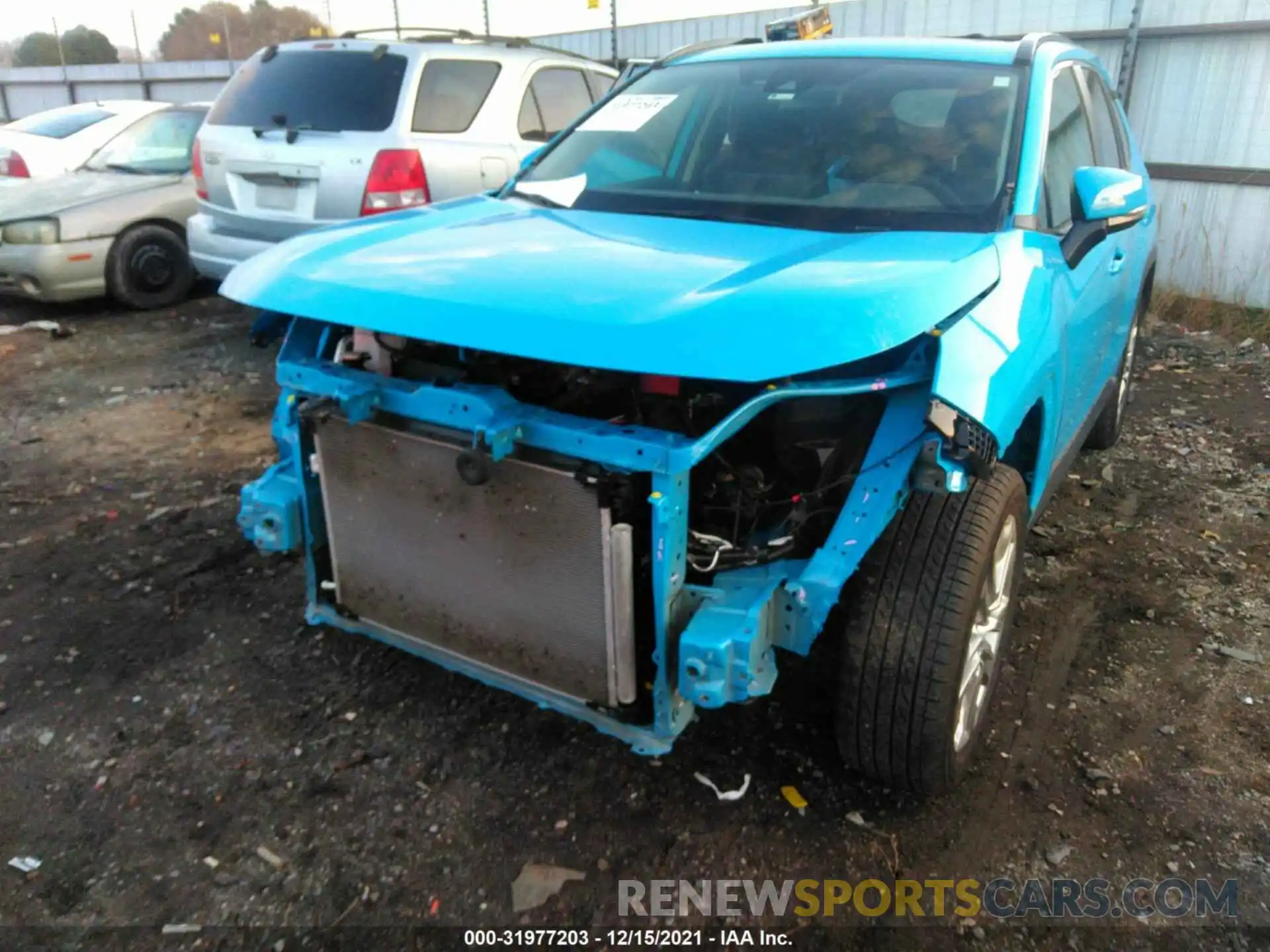 6 Photograph of a damaged car JTMC1RFV3LD520370 TOYOTA RAV4 2020