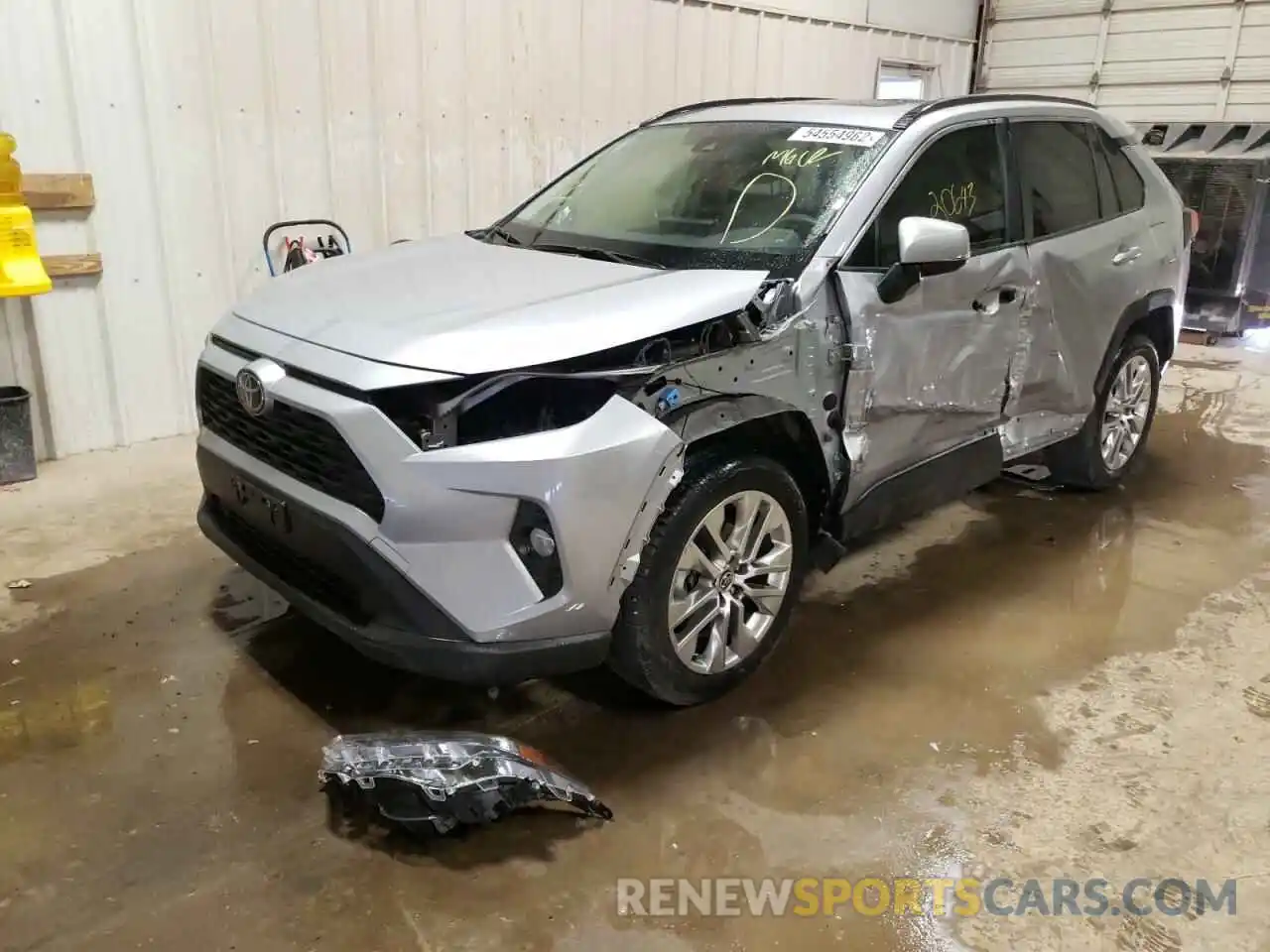 2 Photograph of a damaged car JTMC1RFV4LD045411 TOYOTA RAV4 2020