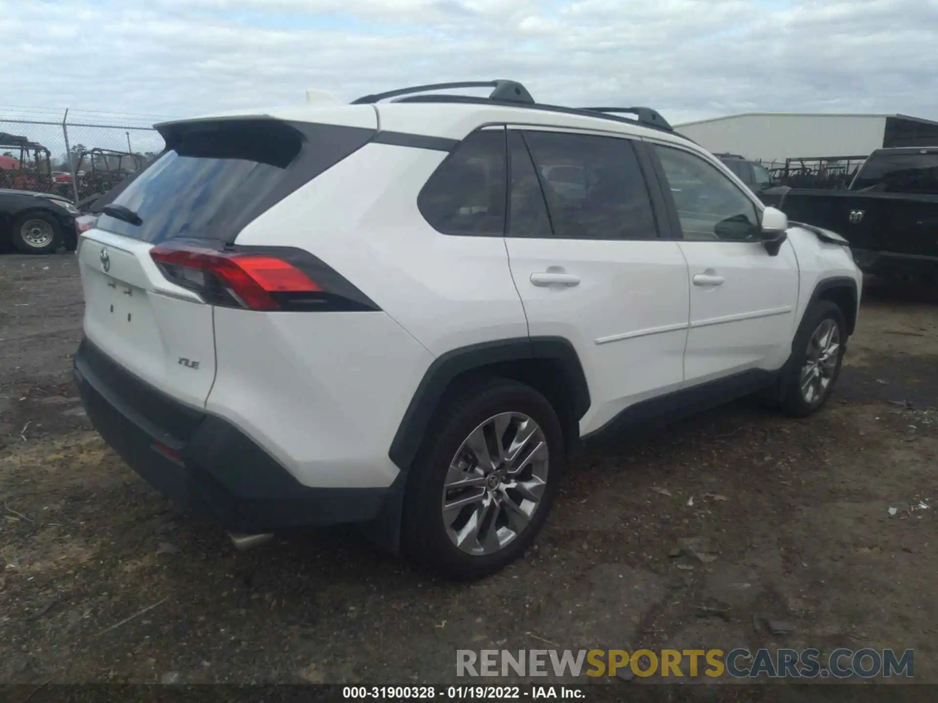 4 Photograph of a damaged car JTMC1RFV4LD046512 TOYOTA RAV4 2020