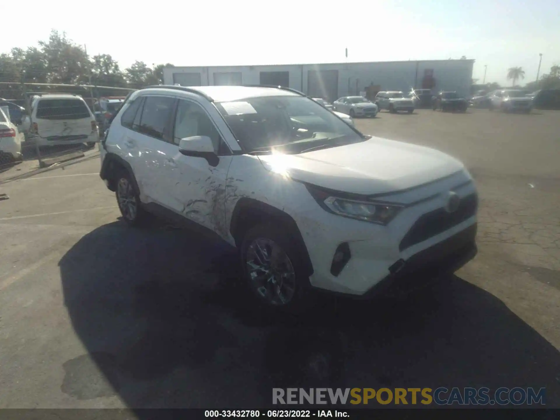 1 Photograph of a damaged car JTMC1RFV4LD047773 TOYOTA RAV4 2020