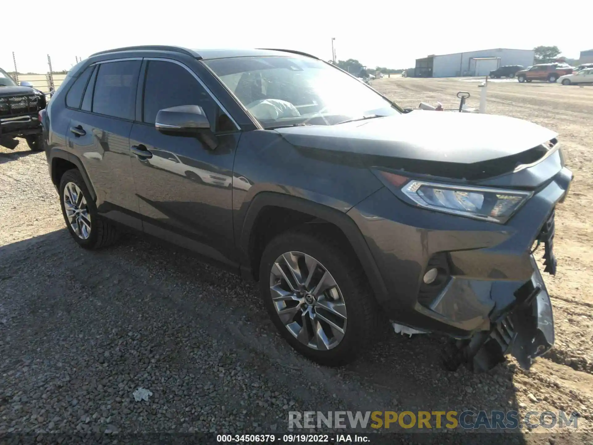 1 Photograph of a damaged car JTMC1RFV4LD057512 TOYOTA RAV4 2020