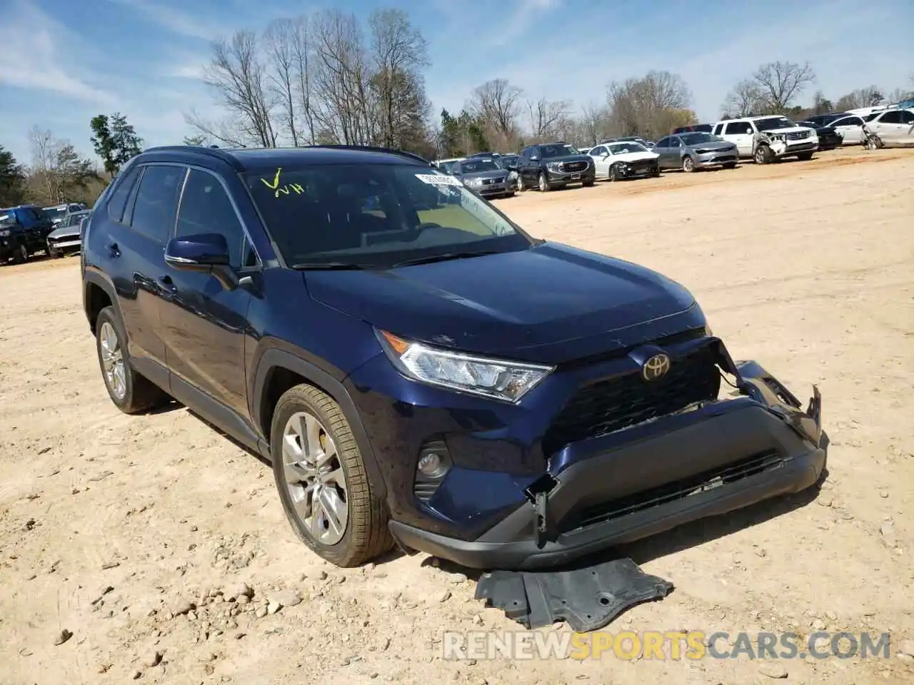 1 Photograph of a damaged car JTMC1RFV4LJ021420 TOYOTA RAV4 2020