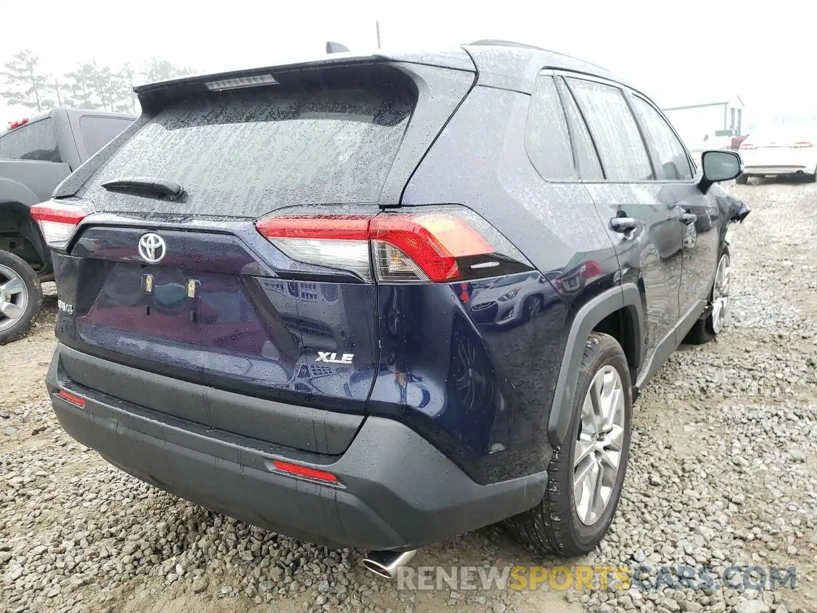 4 Photograph of a damaged car JTMC1RFV4LJ021854 TOYOTA RAV4 2020