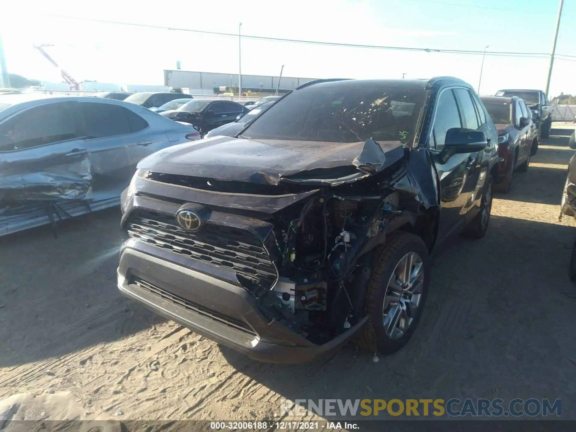 6 Photograph of a damaged car JTMC1RFV5LD042419 TOYOTA RAV4 2020