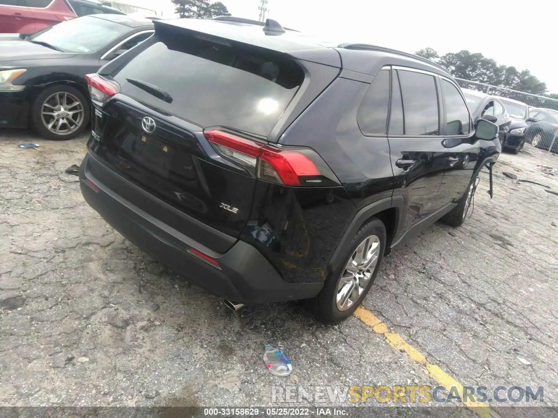 4 Photograph of a damaged car JTMC1RFV5LD043621 TOYOTA RAV4 2020