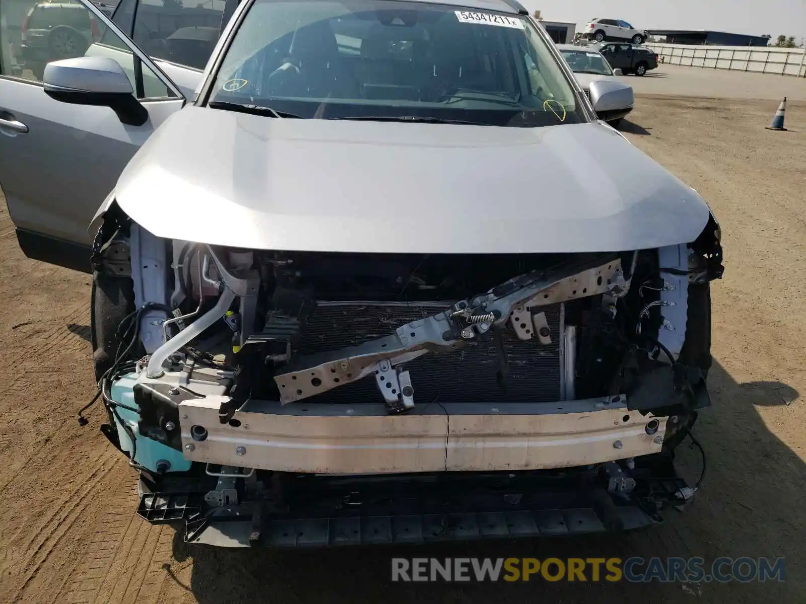 9 Photograph of a damaged car JTMC1RFV5LD045661 TOYOTA RAV4 2020