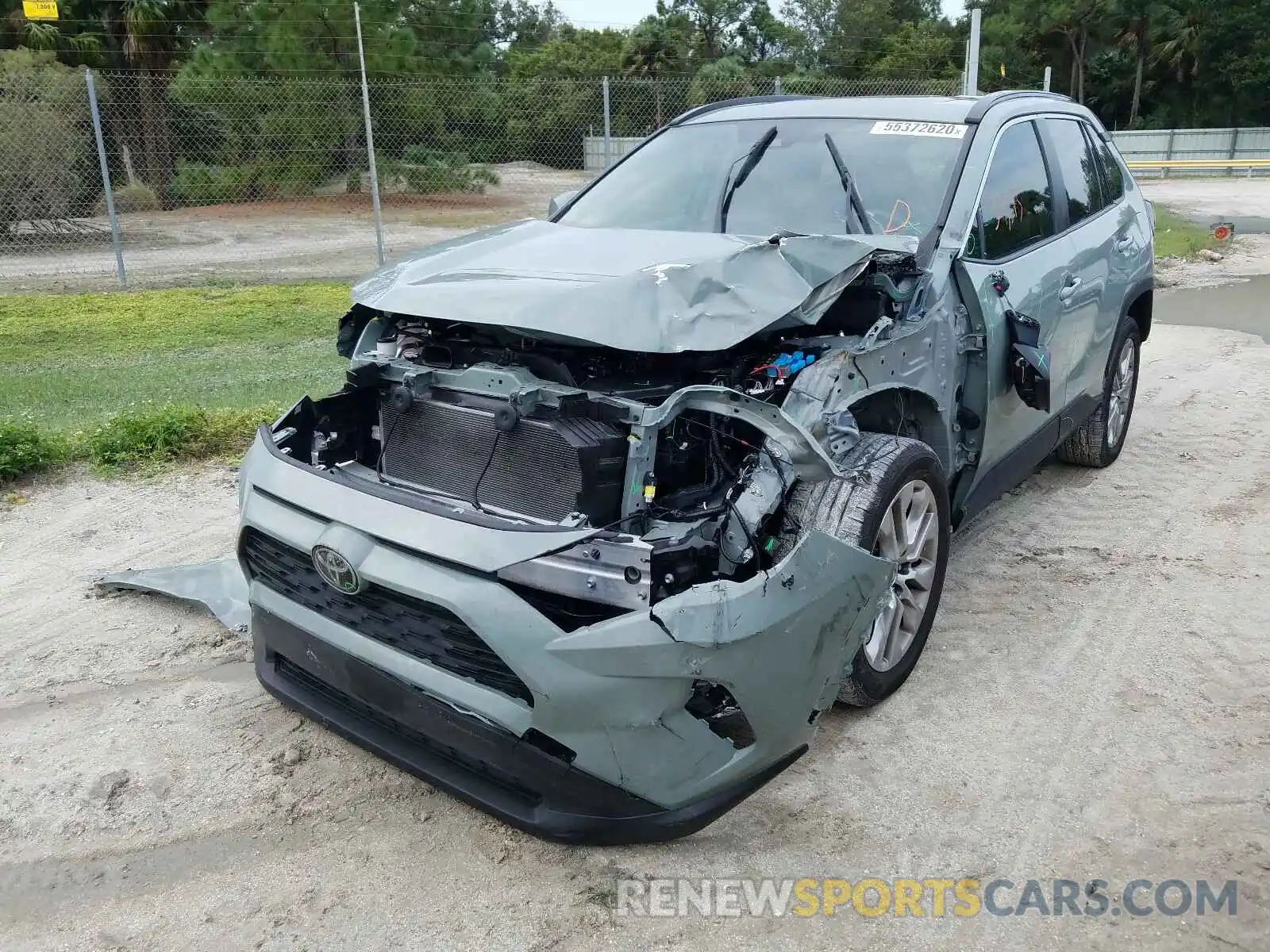 2 Photograph of a damaged car JTMC1RFV5LD519916 TOYOTA RAV4 2020