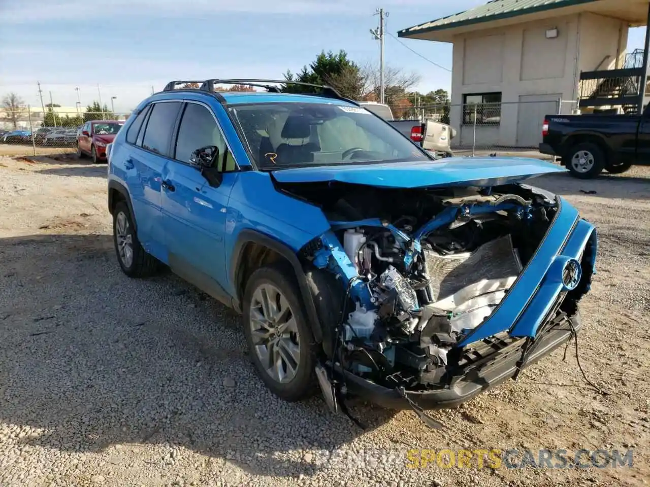 1 Photograph of a damaged car JTMC1RFV5LD520208 TOYOTA RAV4 2020