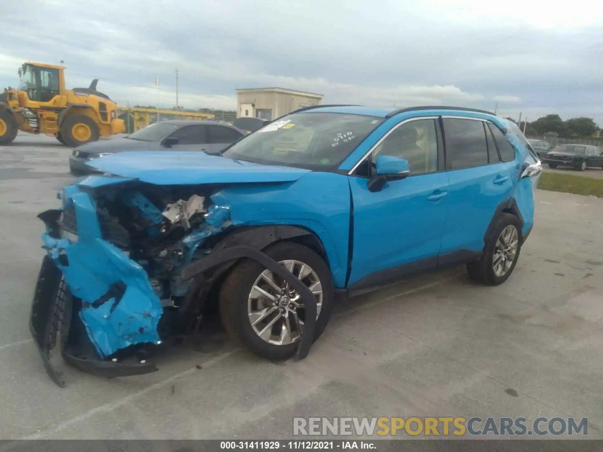 2 Photograph of a damaged car JTMC1RFV6LD050710 TOYOTA RAV4 2020