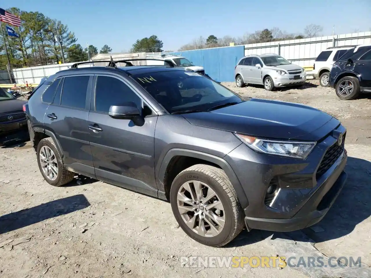 1 Photograph of a damaged car JTMC1RFV6LD050917 TOYOTA RAV4 2020