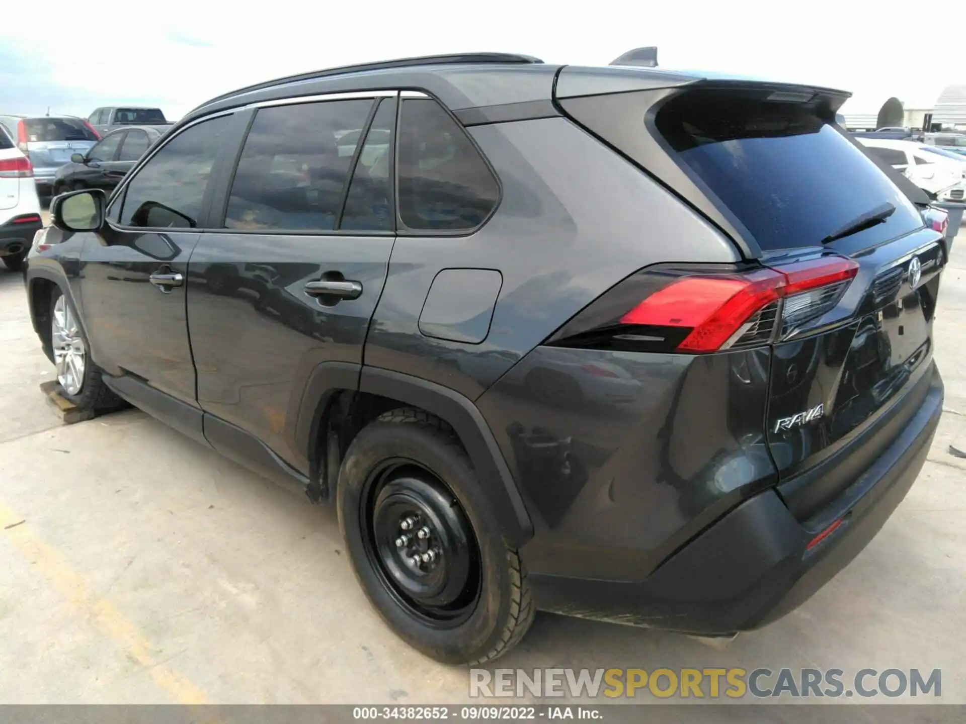 3 Photograph of a damaged car JTMC1RFV6LD055938 TOYOTA RAV4 2020