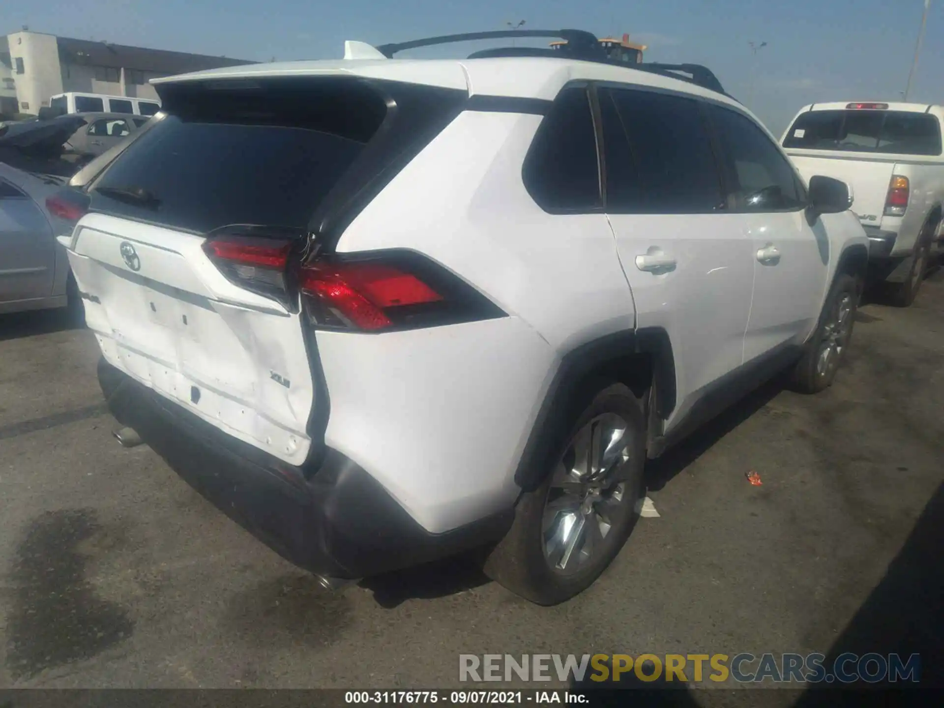 4 Photograph of a damaged car JTMC1RFV6LD056653 TOYOTA RAV4 2020