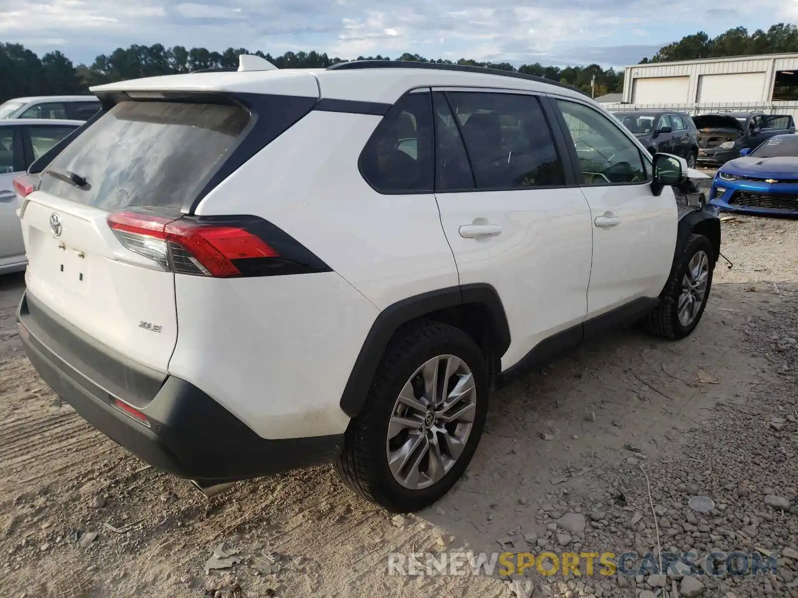 4 Photograph of a damaged car JTMC1RFV6LD059830 TOYOTA RAV4 2020